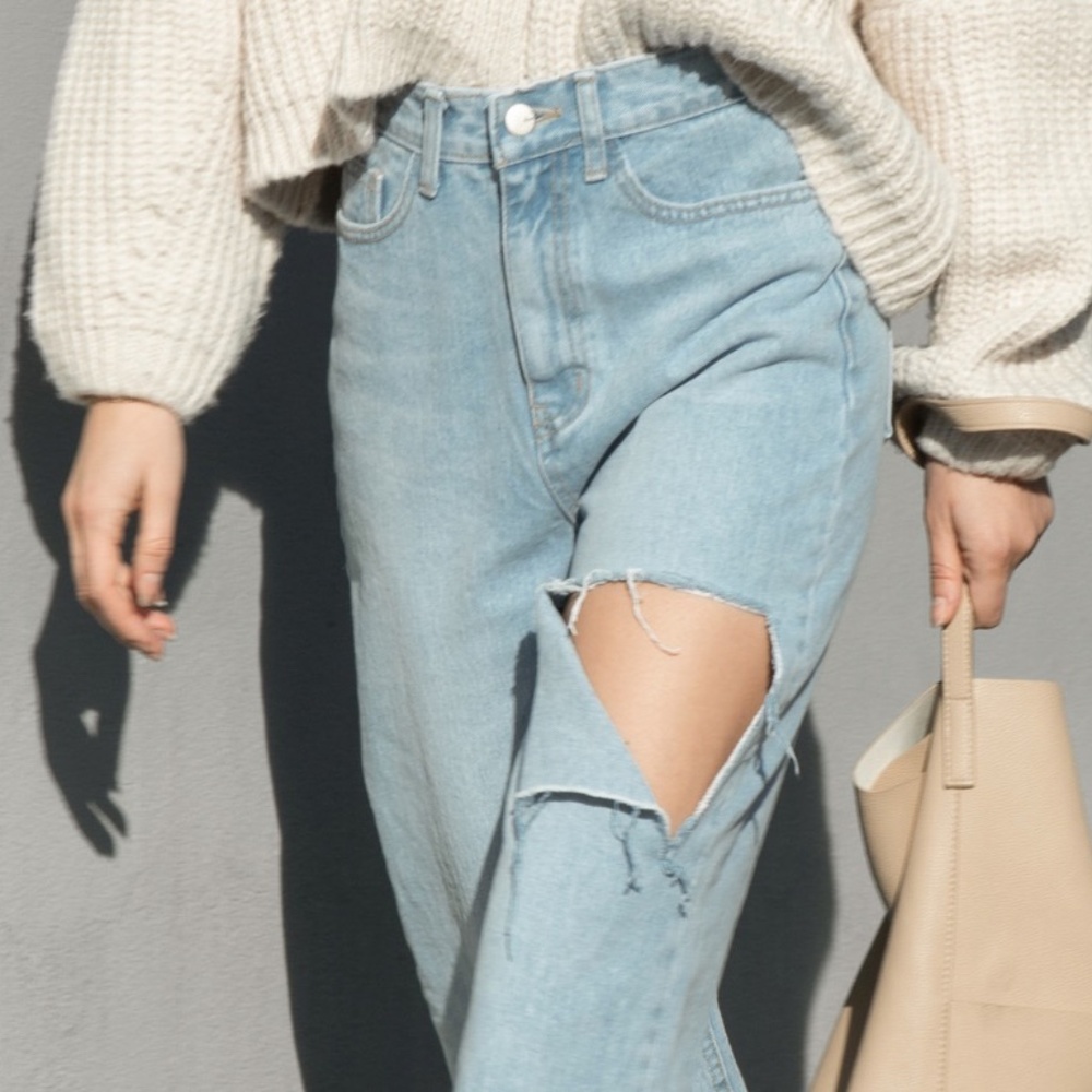 NWT Oak+Fort High Waist Straight Leg Ripped Jeans